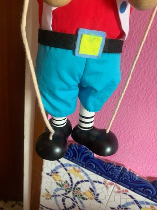 Marioneta de madera 37 cm nueva