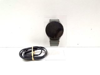 E64131-0 SAMSUNG GALAXY WATCH 7 44MM BLUETOOTH