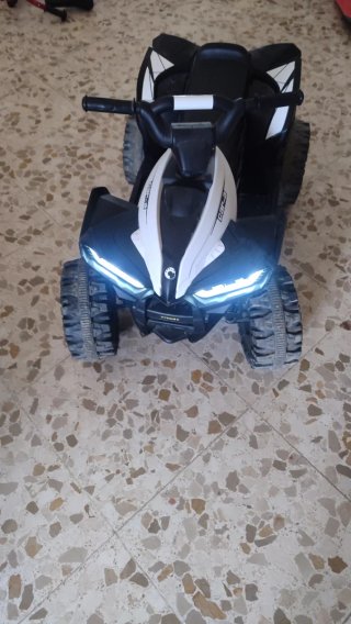 Quad eléctrico infantil