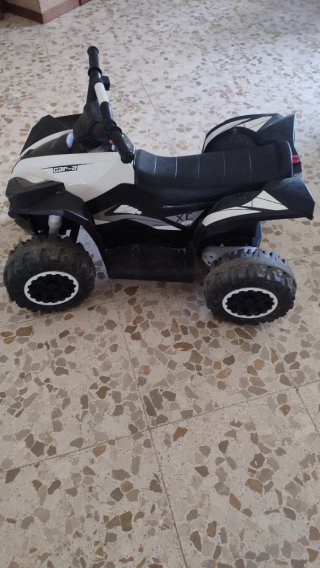 Quad eléctrico infantil