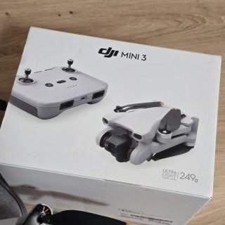 Dron DJI Mini 3