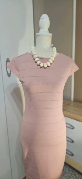 Vestido midi elegante