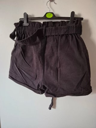 Pantalón corto