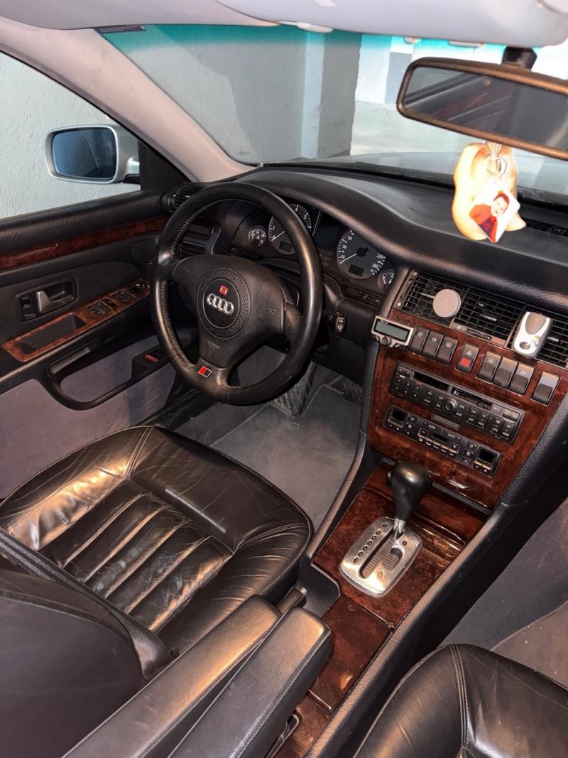 Audi A8 2003 - foto 1