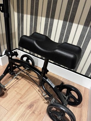 Andador scooter con asiento