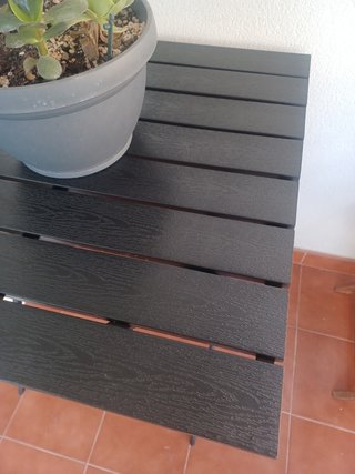 Mesa plegable balcón/terraza hierro y resina