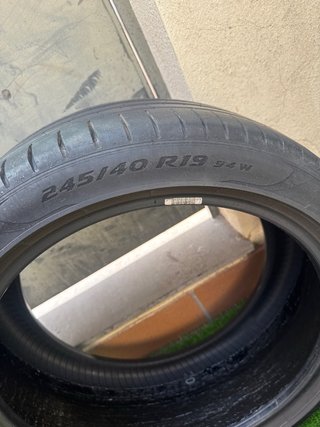 Pirelli PZero 245 40 19 94W