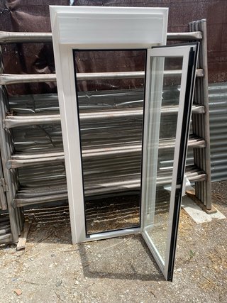 Ventanas de aluminio blanco climalit con persiana