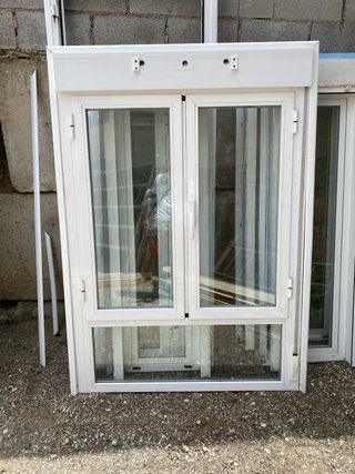 Ventanas de aluminio blanco climalit con persiana