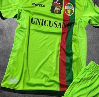 Completo calcio Zeus