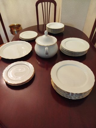 Título: Vajilla de porcelana Santa Clara – 23 piez