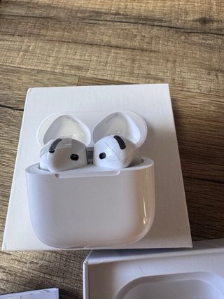 AirPods 4 Cancelación Ruido
