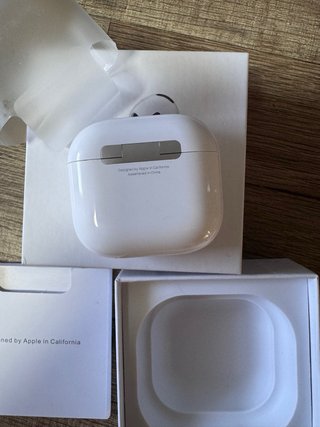 AirPods 4 Cancelación Ruido
