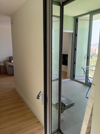 2 Carpinterías Aluminio Cortizo, nuevas