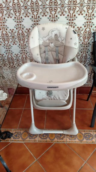 Trona infantil poco uso