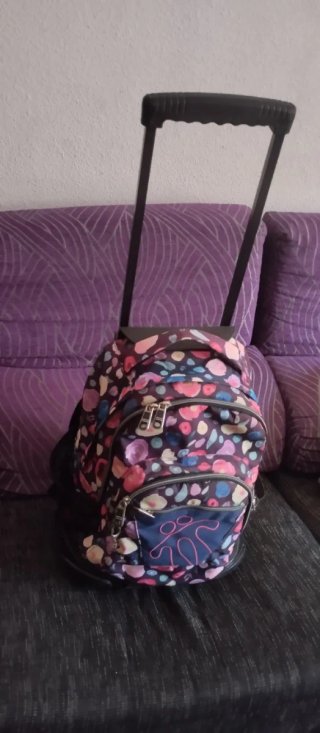 Mochila Totto escolar floral