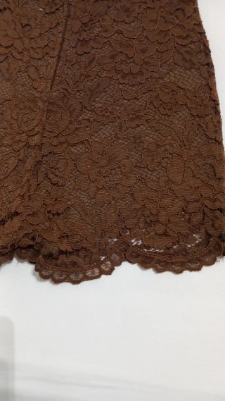 Pantalón corto encaje marrón