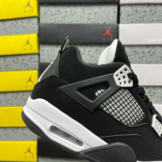 Air Jordan 4 Retro White Thunder