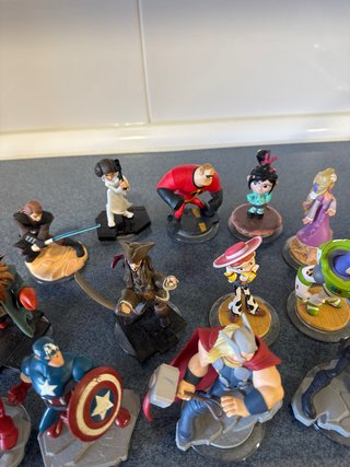 Figuras Disney Infinity, Mundos y Discos de Poder