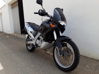Moto Aprilia Pegaso 650 cube