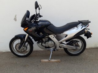 Moto Aprilia Pegaso 650 cube