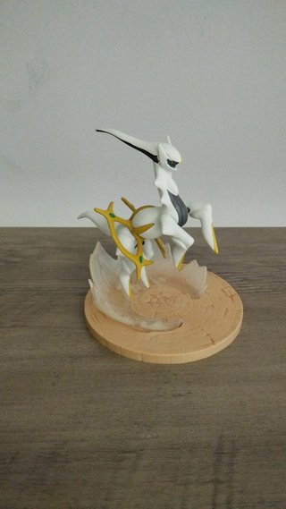 Figura Arceus Pokémon