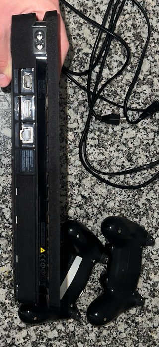 PS4 Slim + 2 Controller + GTA 5 + Cavi