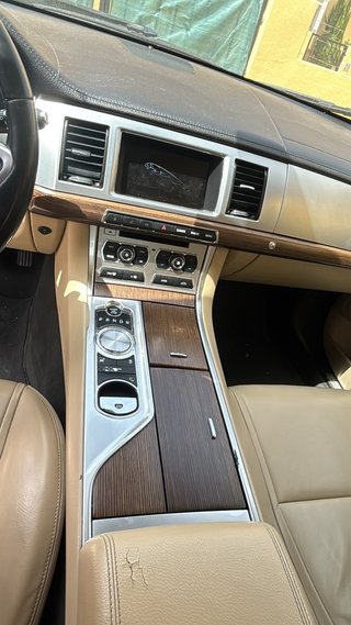 Jaguar XF 2014