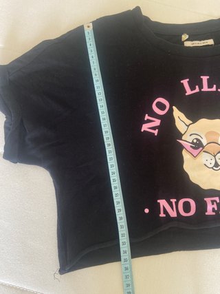 Camiseta crop top No Llama No Fama Talla S
