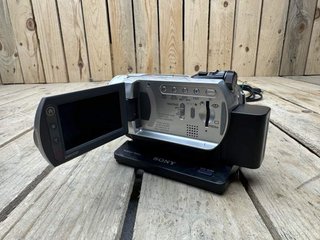 SONY HANDYCAM CON DISCO DURO + BASE DISC BURN