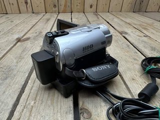 SONY HANDYCAM CON DISCO DURO + BASE DISC BURN