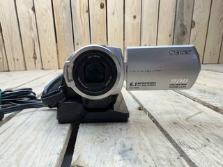 SONY HANDYCAM CON DISCO DURO + BASE DISC BURN