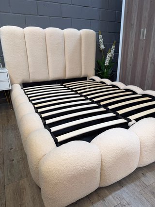 Cama Nube Matrimonial con Canapé Beige