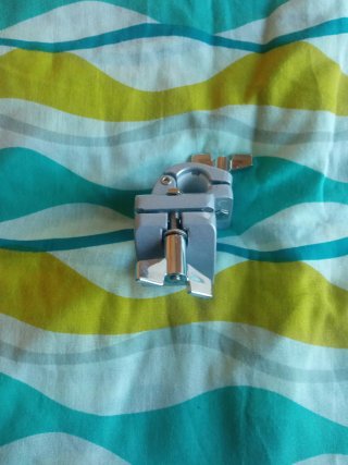 Pinza para rack de batería