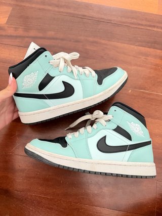 Zapatillas Jordan Air 1 Mid Turquesa y Negro