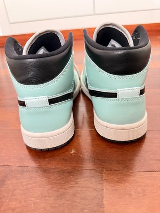 Zapatillas Jordan Air 1 Mid Turquesa y Negro