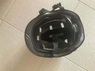 Casco Btwin Negro