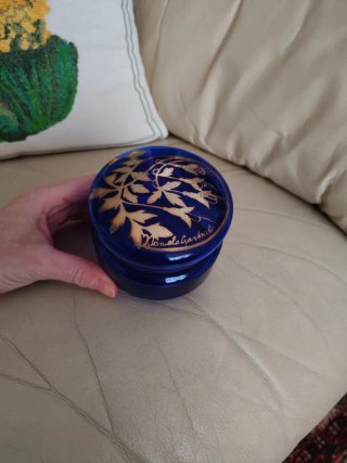Scatola Murano blu con decorazioni oro Vintage