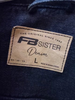 Chaqueta vaquera negra Talla L