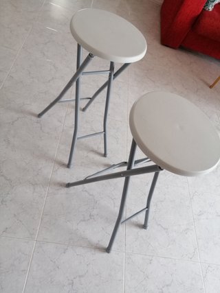 2 Taburetes Altos Plegables