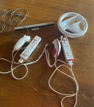 Lote 4 mandos Wii Motion Plus + Nunchuks 1 volante