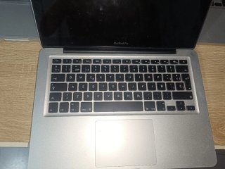 Apple MacBook Pro Plata
