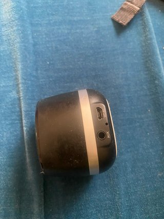 Mini altavoz Woxter negro