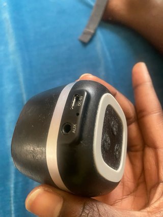 Mini altavoz Woxter negro