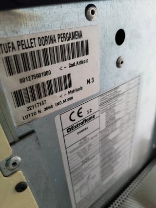 Estufa de pellets Extraflame Dorina de 6'2 kw