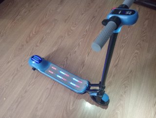 Patinete Eléctrico Azul - Totalmente Nuevo
