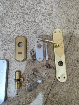 Cerradura Arcu 509 Perfil Suizo Puerta a derechas