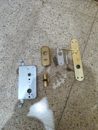 Cerradura Arcu 509 Perfil Suizo Puerta a derechas