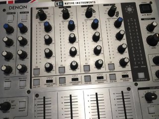 Denon DN-S500 Reproductor DJ Mesa de Mesclas Denon