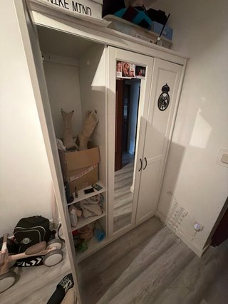 Armario de habitación